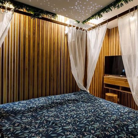 Апартаменты Proche Paris - Style Bali 350 M Gare Mantes Экстерьер фото