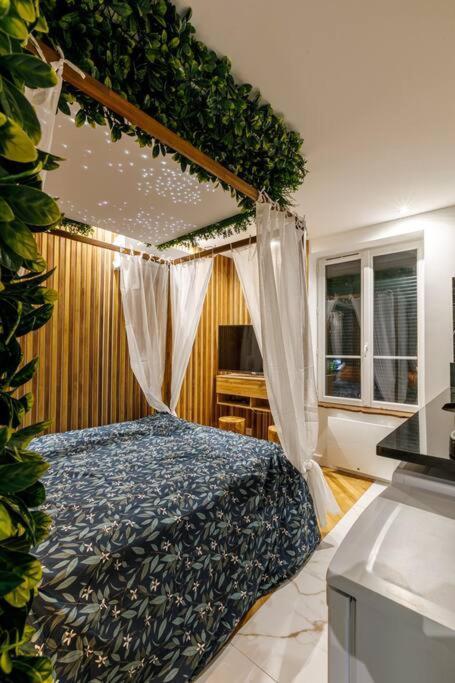 Апартаменты Proche Paris - Style Bali 350 M Gare Mantes Экстерьер фото